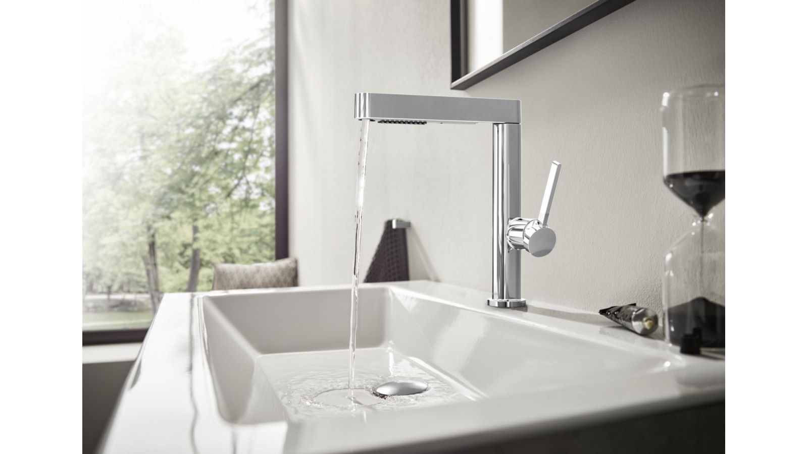 Hansgrohe Finoris Single lever basin mixer 230 with pull-out spray - Image 5