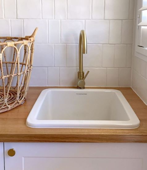 Turner Hastings Cuisine 46 x 46 Inset Undermount Fine Fireclay Sink - Image 3