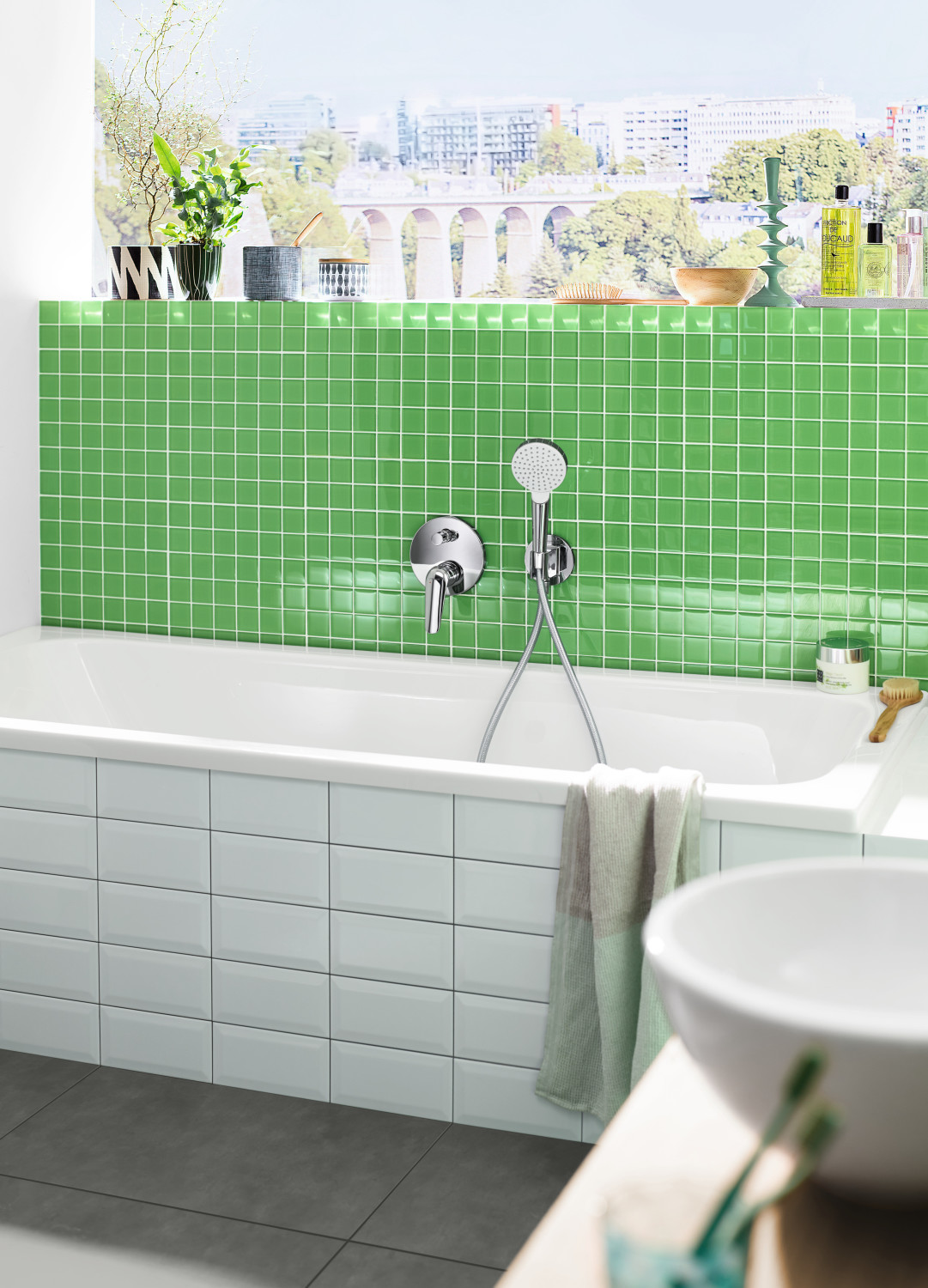 Hansgrohe Porter S Handshower on Holder with Wall Outlet 26487000 - Image 3