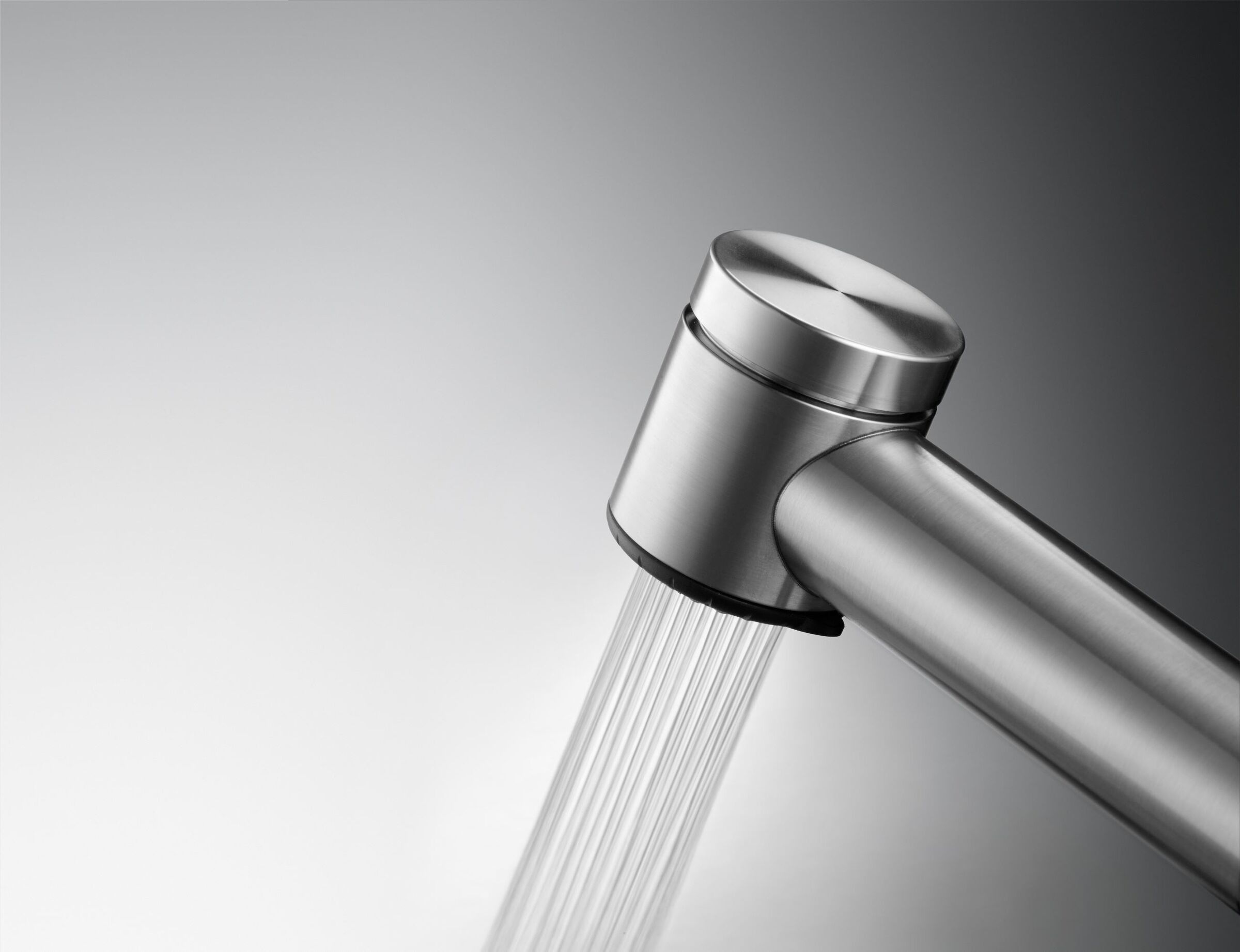 KWC Inox Pullout Spray Kitchen Mixer - Image 3